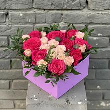 Цветочная композиция из Розы в коробке в Снегирях