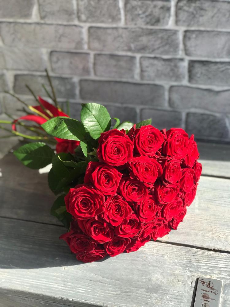 Букет Красные розы Фридом в Снегирях