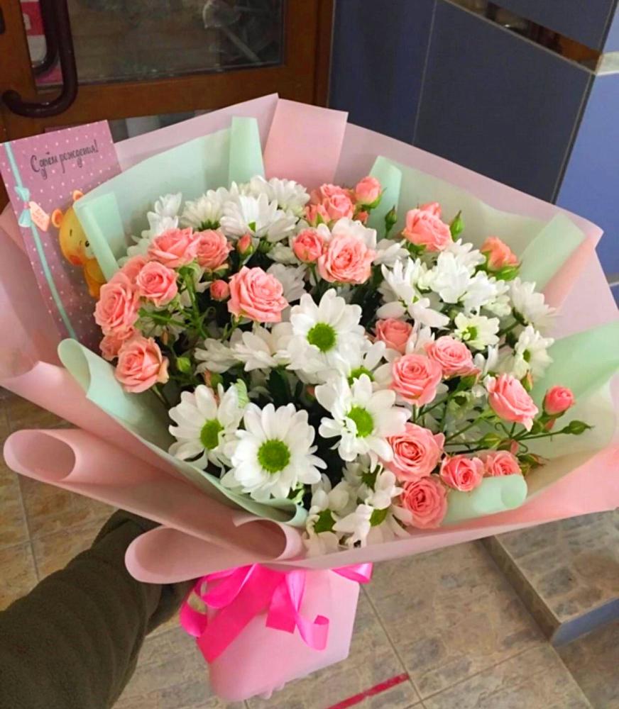 Букет цветов из: Розы и Хризантемы в Снегирях