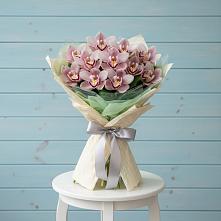 Букет цветов из:  Орхидеи и Розы в Снегирях