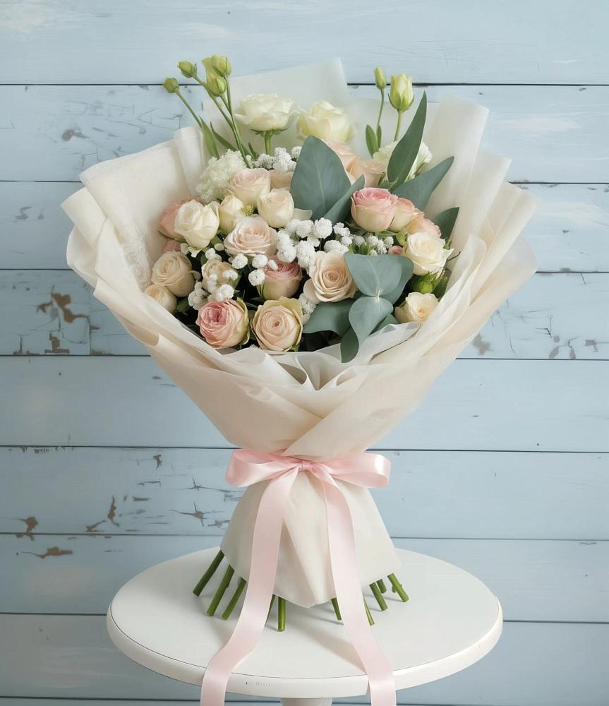 Букет цветов из: Розы и Лизиантусы в Снегирях