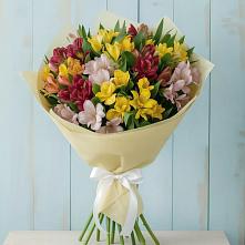 Букет цветов из:  Альстромерии в Снегирях