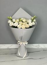 Букет цветов из:  Розы и Лизиантусы в Снегирях